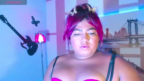 Snapshot of opraxbell chatting on October 19, 4:24 am OpraxBell online show from October 19, 4:24 am