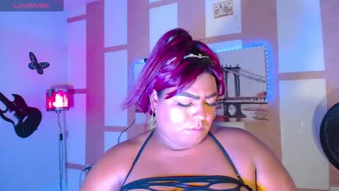 Snapshot of opraxbell chatting on October 26, 2:50 am OpraxBell online show from October 26, 2:50 am