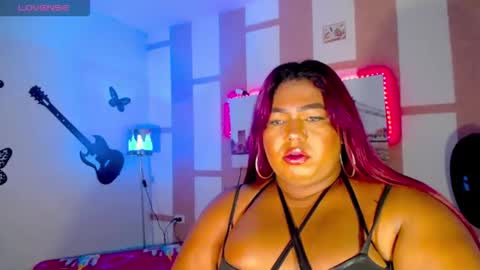 Snapshot of opraxbell chatting on November 21, 2:32 am OpraxBell online show from November 21, 2:32 am