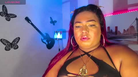 Snapshot of opraxbell chatting on November 23, 3:39 am OpraxBell online show from November 23, 3:39 am