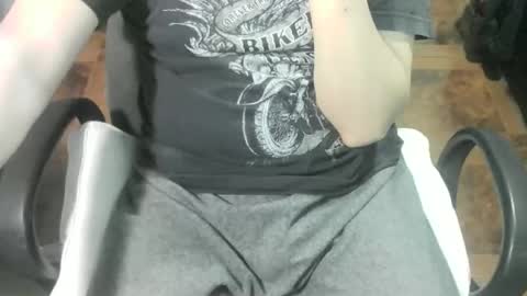 Snapshot of ore_cam chatting on October 3, 10:18 pm Ore online show from October 3, 10:18 pm