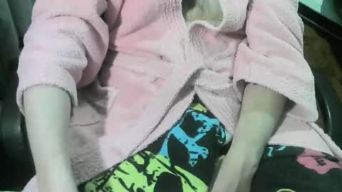 Snapshot of ore_cam chatting on October 7, 12:41 am Ore online show from October 7, 12:41 am