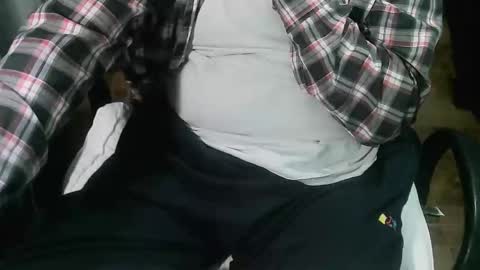 Snapshot of ore_cam chatting on November 3, 6:03 am Ore online show from November 3, 6:03 am