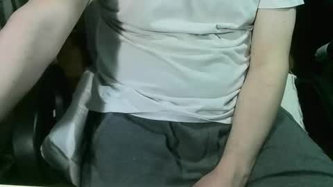 Snapshot of ore_cam chatting on November 4, 7:29 am Ore online show from November 4, 7:29 am