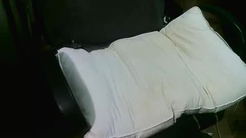 Snapshot of ore_cam chatting on November 5, 1:27 am Ore online show from November 5, 1:27 am