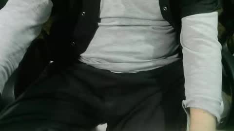 Snapshot of ore_cam chatting on November 20, 10:42 pm Ore online show from November 20, 10:42 pm