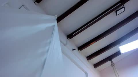 Snapshot of oriana_guzman chatting on February 12, 11:51 am Miss Guzman online show from February 12, 11:51 am