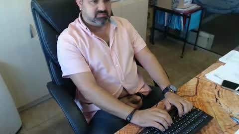 Oscar online show from October 1, 4:57 pm