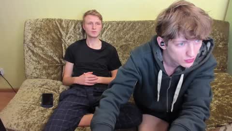 Oscar online show from December 1, 8:42 pm