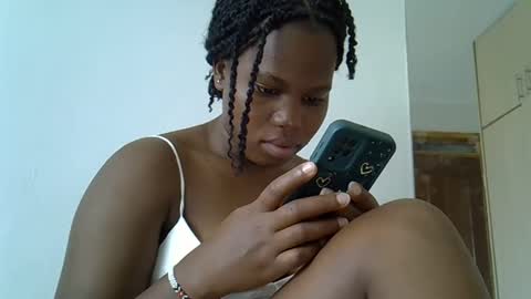 Snapshot of osoprettyebony chatting on November 25, 9:09 am osoprettyebony online show from November 25, 9:09 am