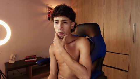 ostin 18hot online show from January 14, 5:30 am