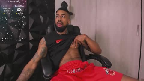 Snapshot of ostin_danielss chatting on December 13, 10:26 pm Ostin Daniels online show from December 13, 10:26 pm