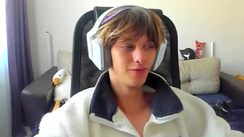 Ostin online show from September 11, 2:44 am