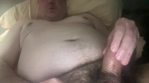 Snapshot of otter916 chatting on February 2, 8:13 am otter916 online show from February 2, 8:13 am