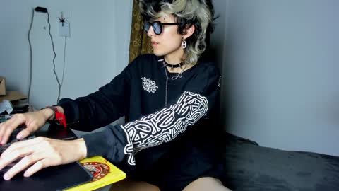 Otto 3 online show from December 17, 9:07 am