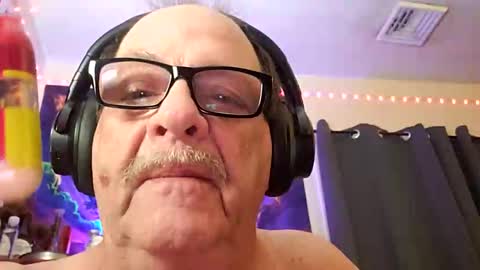 ou8124824 online show from October 10, 3:27 am