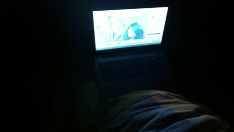 Snapshot of oudzktjong chatting on December 24, 4:44 am kars online show from December 24, 4:44 am