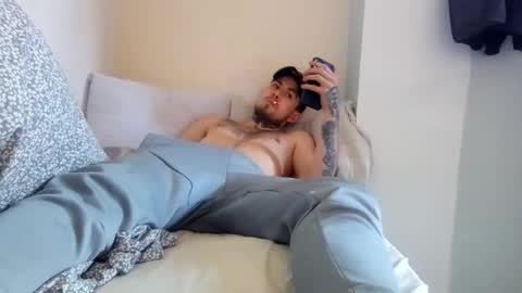 Owen kayz online show from March 6, 11:58 am