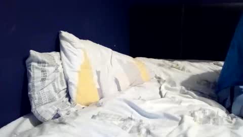 Owen kayz online show from October 22, 7:13 pm