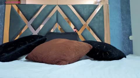 Snapshot of owen_desmond chatting on September 29, 3:22 am owen desmond online show from September 29, 3:22 am