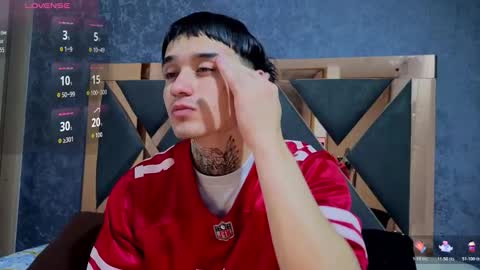 Snapshot of owen_desmond chatting on October 21, 2:23 am owen desmond online show from October 21, 2:23 am