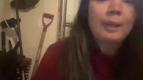 Snapshot of oxovickyoxo chatting on October 20, 10:32 pm oxovickyoxo online show from October 20, 10:32 pm