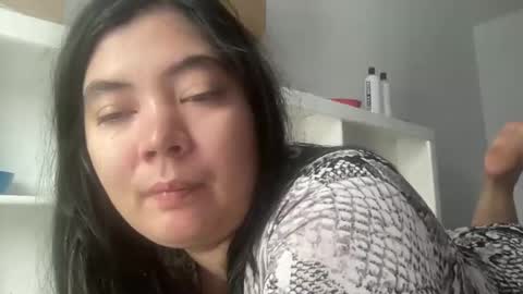 Snapshot of oxovickyoxo chatting on November 9, 5:22 pm oxovickyoxo online show from November 9, 5:22 pm