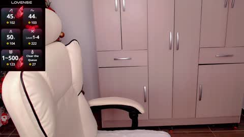 Jane online show from December 17, 4:21 pm