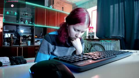 Ella online show from February 1, 1:09 pm