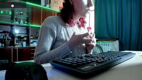 Ella online show from February 2, 10:24 am