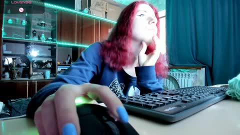 Ella online show from February 8, 8:31 am