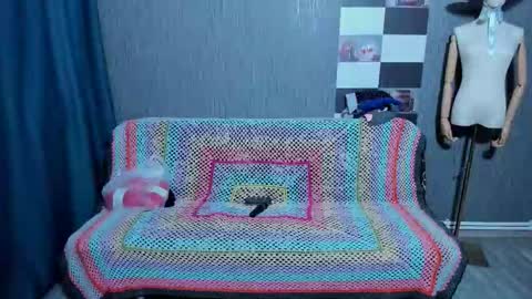 Ella online show from November 5, 6:57 am