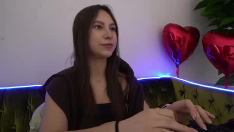 Paige online show from February 18, 6:37 am