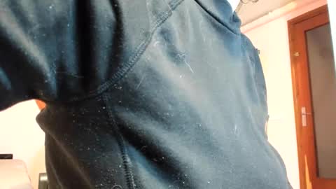 Snapshot of palaustudio chatting on January 16, 8:00 am Merce online show from January 16, 8:00 am