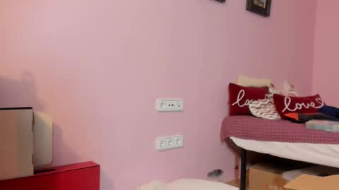 Snapshot of palaustudio chatting on February 1, 9:11 am Merce online show from February 1, 9:11 am