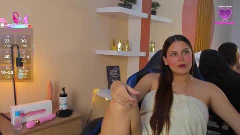 P A L M E R  online show from October 3, 2:25 pm