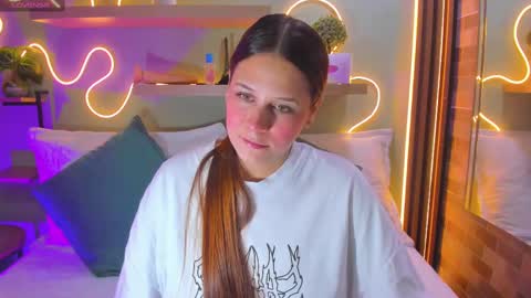 P A L M E R  online show from October 4, 1:53 pm