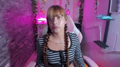 Snapshot of pamelajhonsom chatting on October 21, 5:30 am pamelajhonsom online show from October 21, 5:30 am