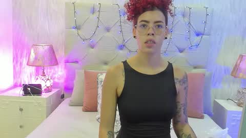 TELL ME PAMELLA AND GIVE ME A GOOD GRADE ITS IMPORTANT online show from October 30, 12:28 pm