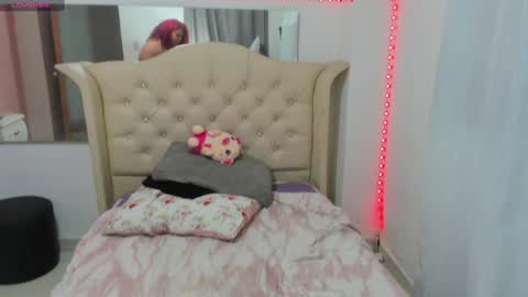 Pamela Villalobos online show from December 12, 11:47 pm