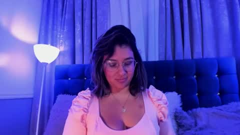 Snapshot of pandoracherry chatting on January 9, 2:22 am Pandora online show from January 9, 2:22 am