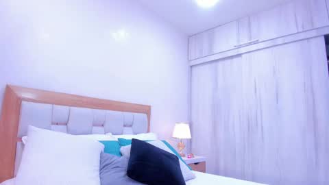 Paola  online show from February 10, 8:00 pm