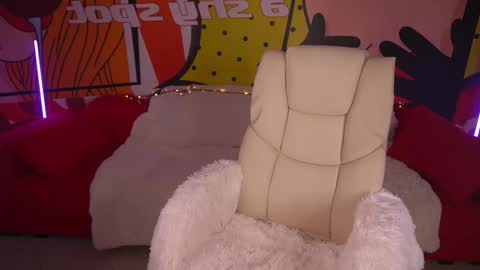 Lia online show from September 20, 7:20 am