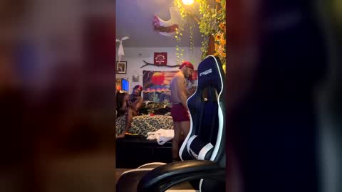 papian0 online show from November 29, 5:43 am