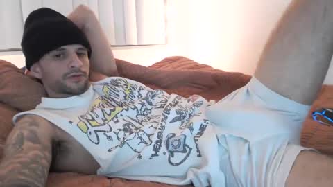 Snapshot of papijakey chatting on January 30, 9:36 am -- New Videos Down Below online show from January 30, 9:36 am