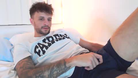 Snapshot of papijakey chatting on March 6, 2:41 am -- New Videos Down Below online show from March 6, 2:41 am