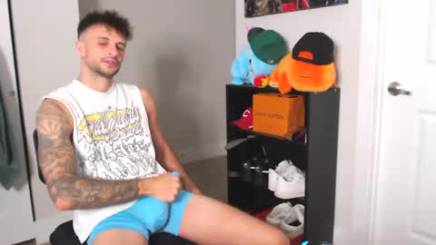 Snapshot of papijakey chatting on October 5, 12:09 am -- New Videos Down Below online show from October 5, 12:09 am