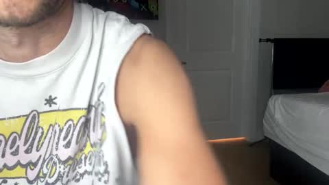 Snapshot of papijakey chatting on November 19, 6:46 am -- New Videos Down Below online show from November 19, 6:46 am