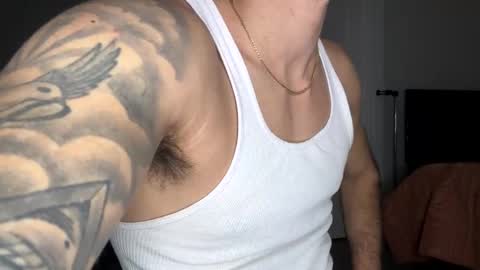 Snapshot of papijakey chatting on November 25, 3:06 am -- New Videos Down Below online show from November 25, 3:06 am