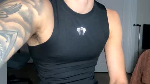 Snapshot of papijakey chatting on November 26, 2:12 am -- New Videos Down Below online show from November 26, 2:12 am